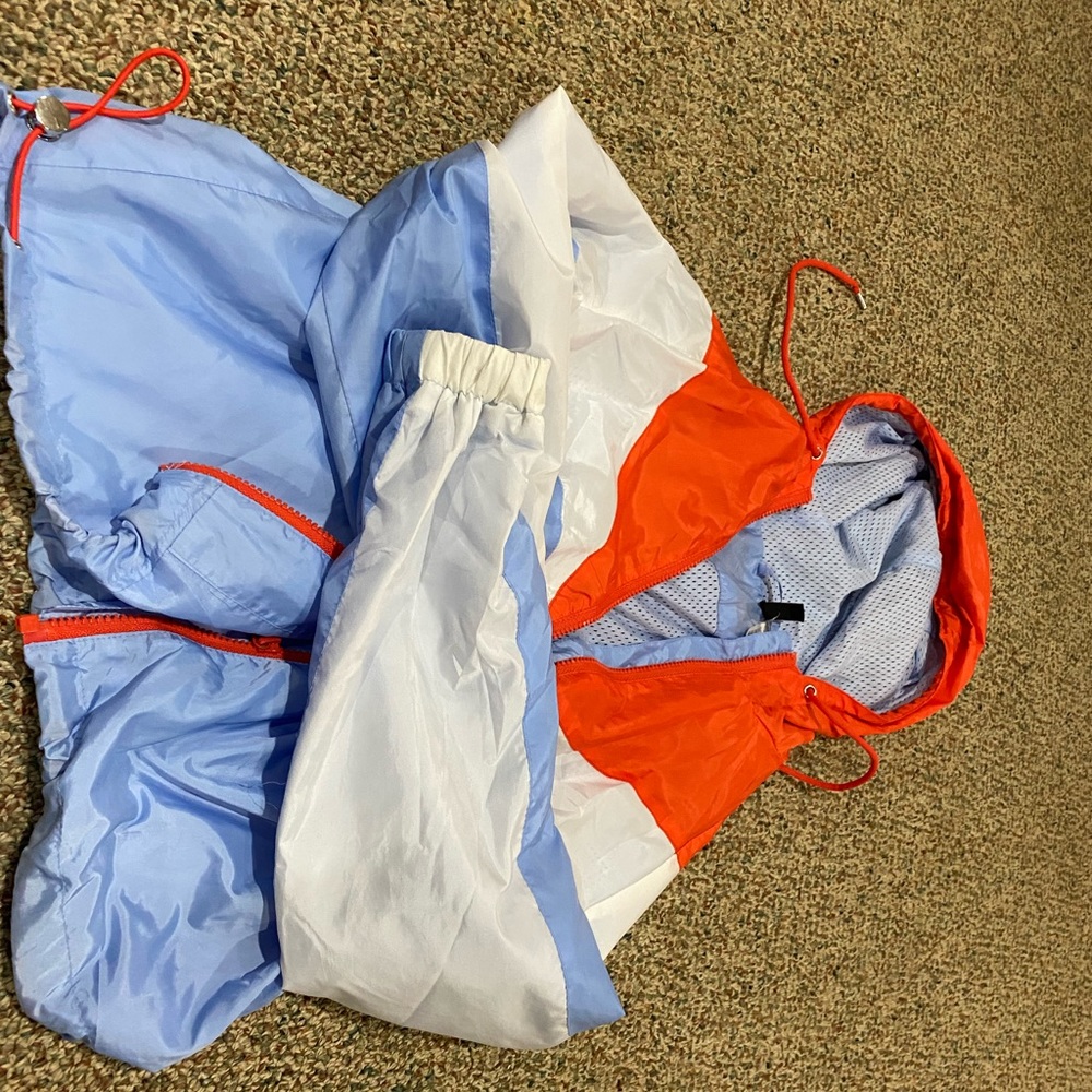 H&M DIVIDED CROPPED RED WHITE AND BLUE JACKET